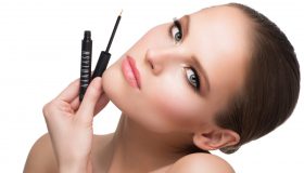 Eyelashs – facts that should be known. Do eyelash conditioners, like Nanolash, really lengthen and strengthen our eyelashes?